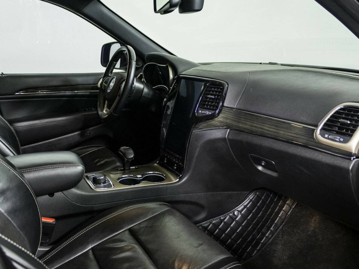 Jeep Grand Cherokee IV (WK2) Рестайлинг, 2014 Фото №7