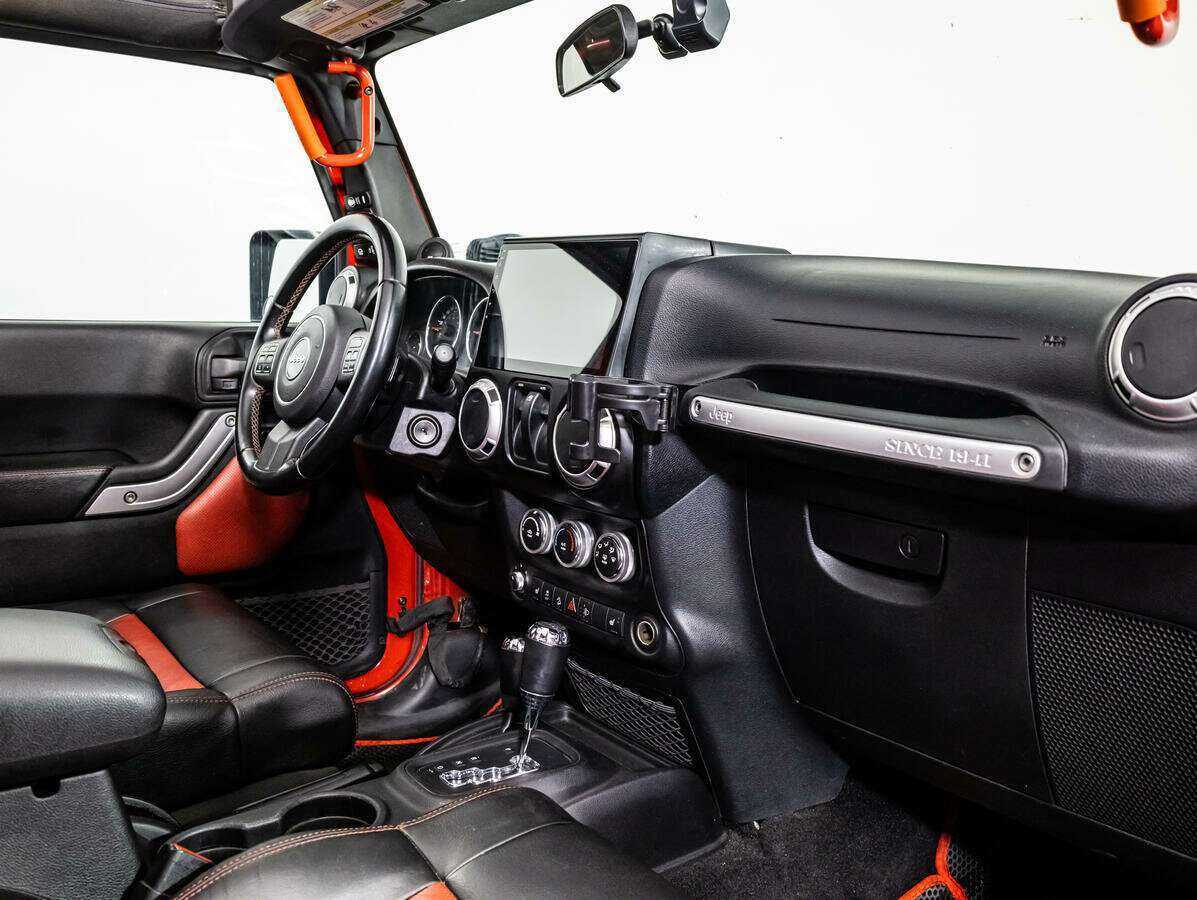 Jeep Wrangler, 2011 Фото №8