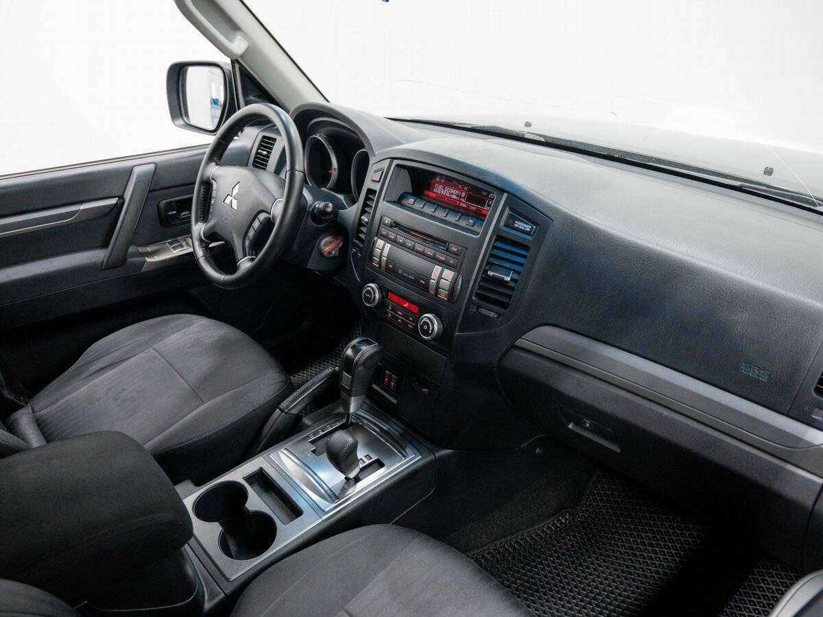 Mitsubishi Pajero, 2011 Фото №8