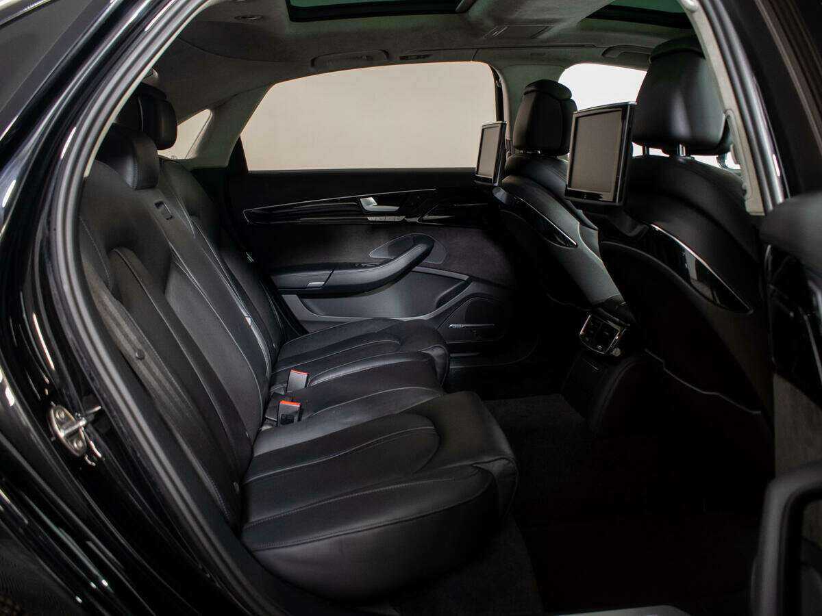 Audi A8 Long, 2016 Фото №8