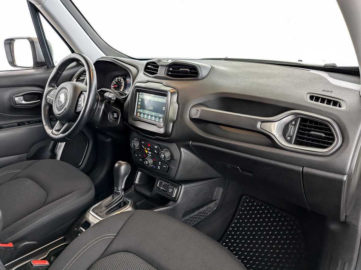 Jeep Renegade, 2019 Фото №11