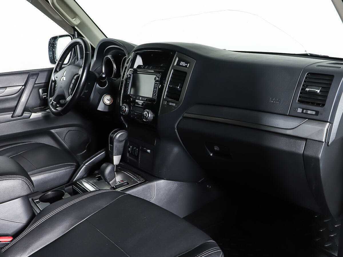 Mitsubishi Pajero, 2014 Фото №7