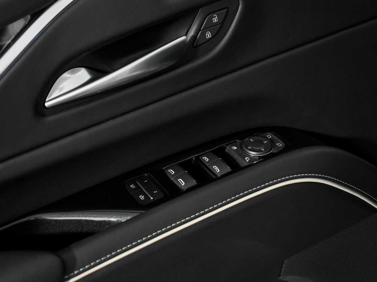 Cadillac Escalade-V, 2022 Фото №8
