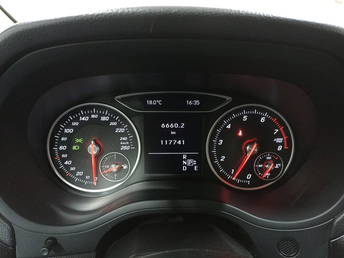 Mercedes-Benz B-Класс 180, 2015 Фото №13