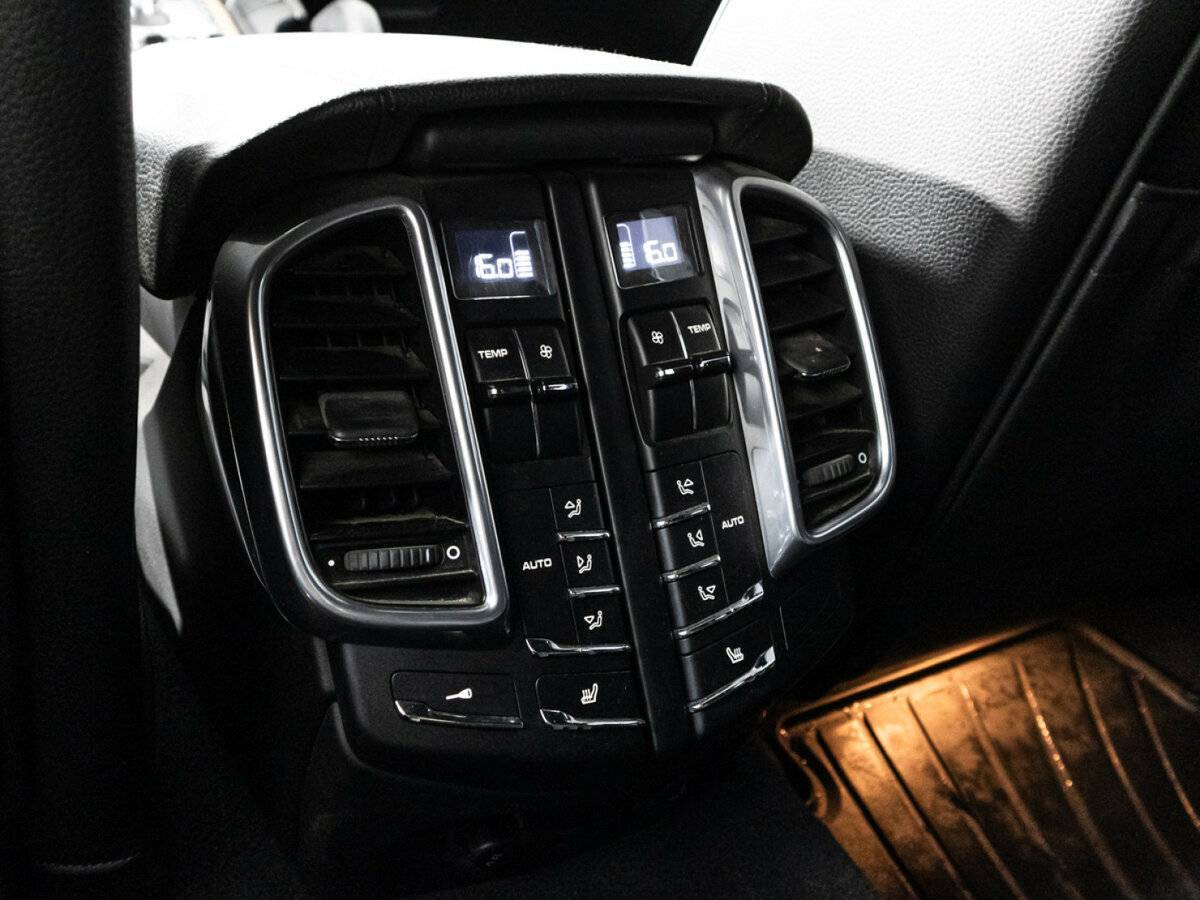 Porsche Cayenne, 2011 Фото №16