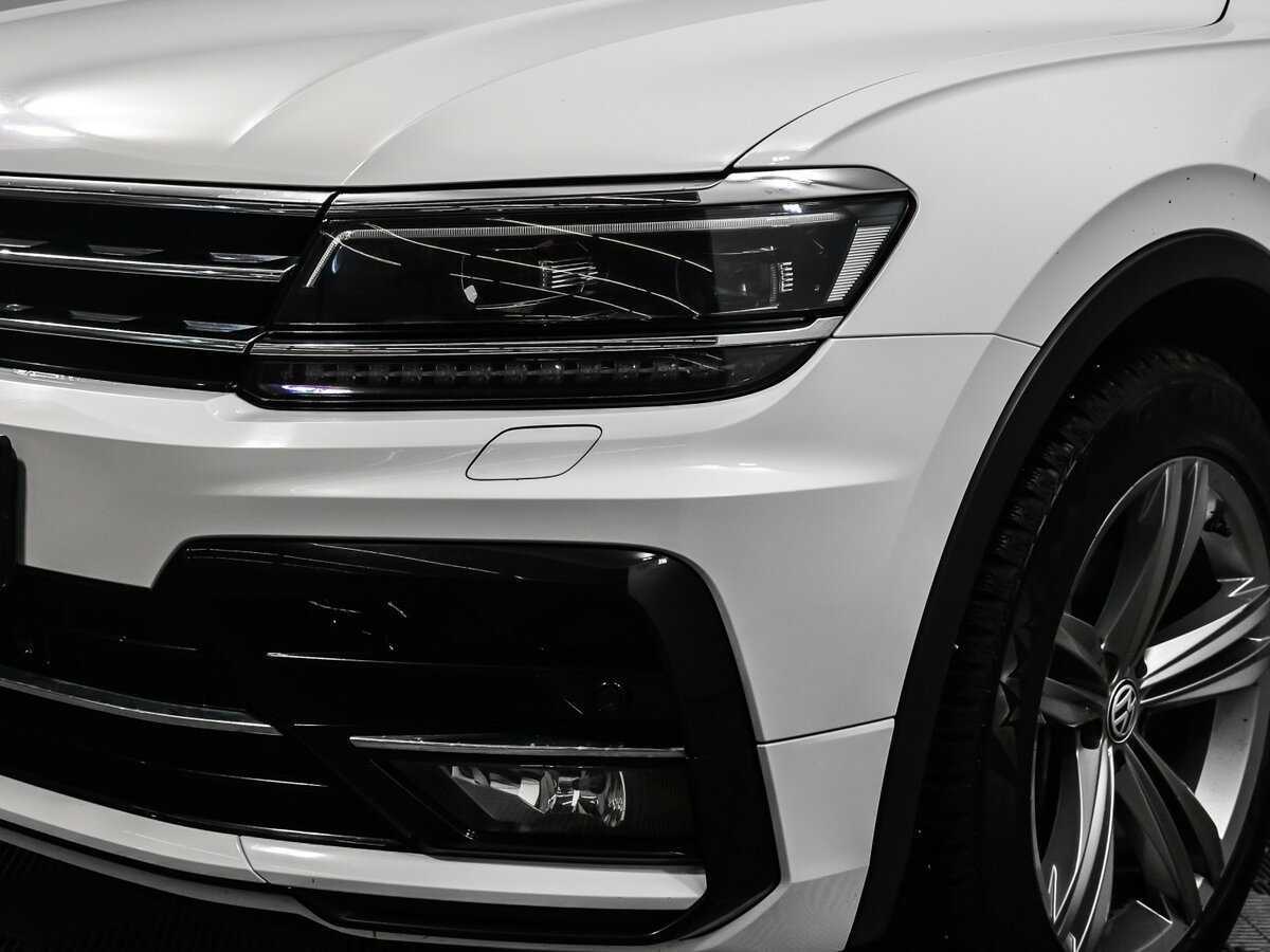 Volkswagen Tiguan, 2018 Фото №14