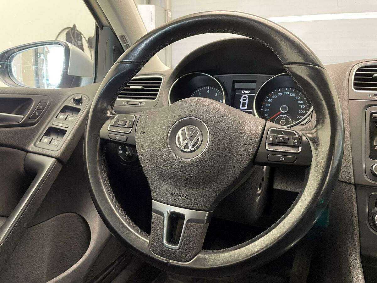 Volkswagen Golf, 2010 Фото №10