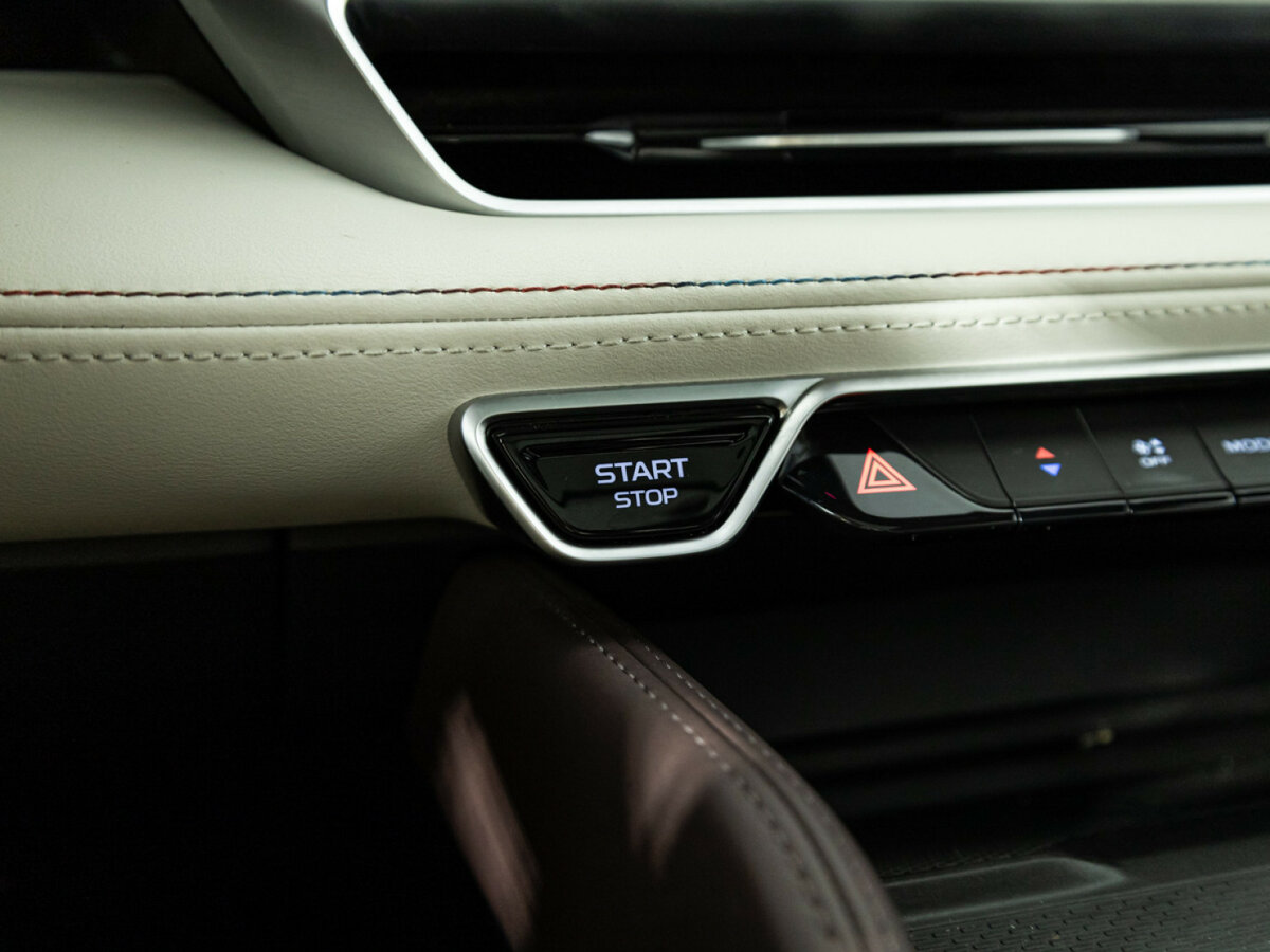 Geely Monjaro I, 2023 Фото №22
