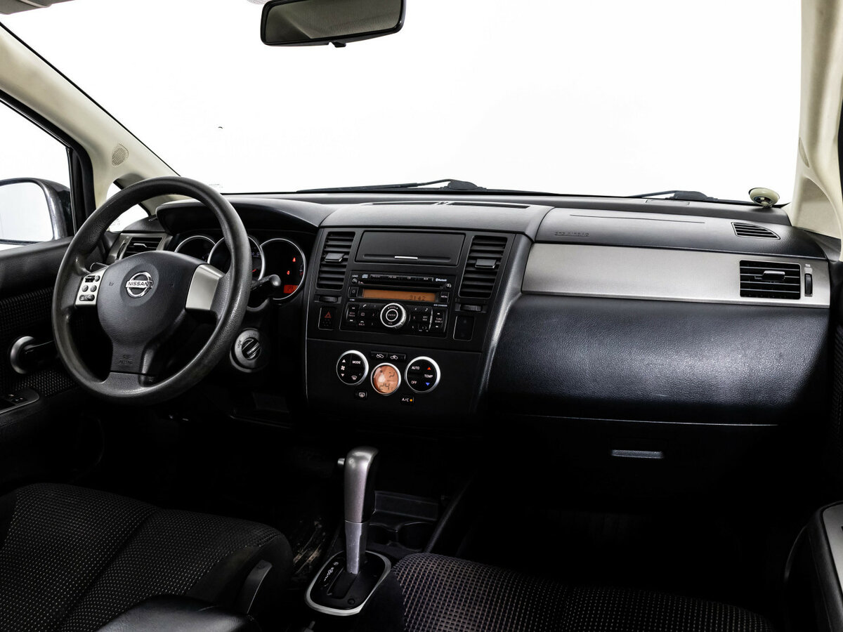 Nissan Tiida I, 2010 Фото №7