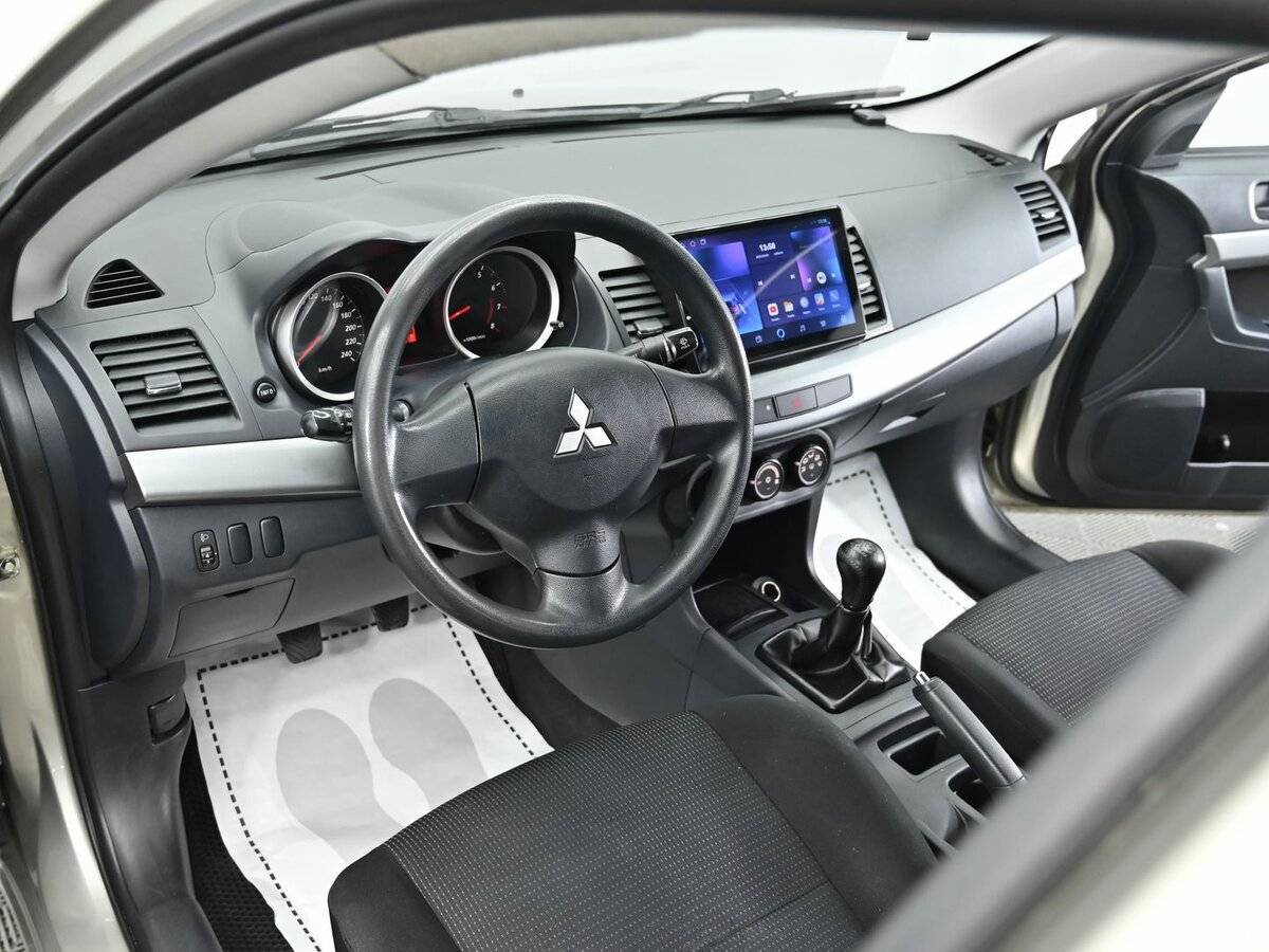 Mitsubishi Lancer, 2010 Фото №8