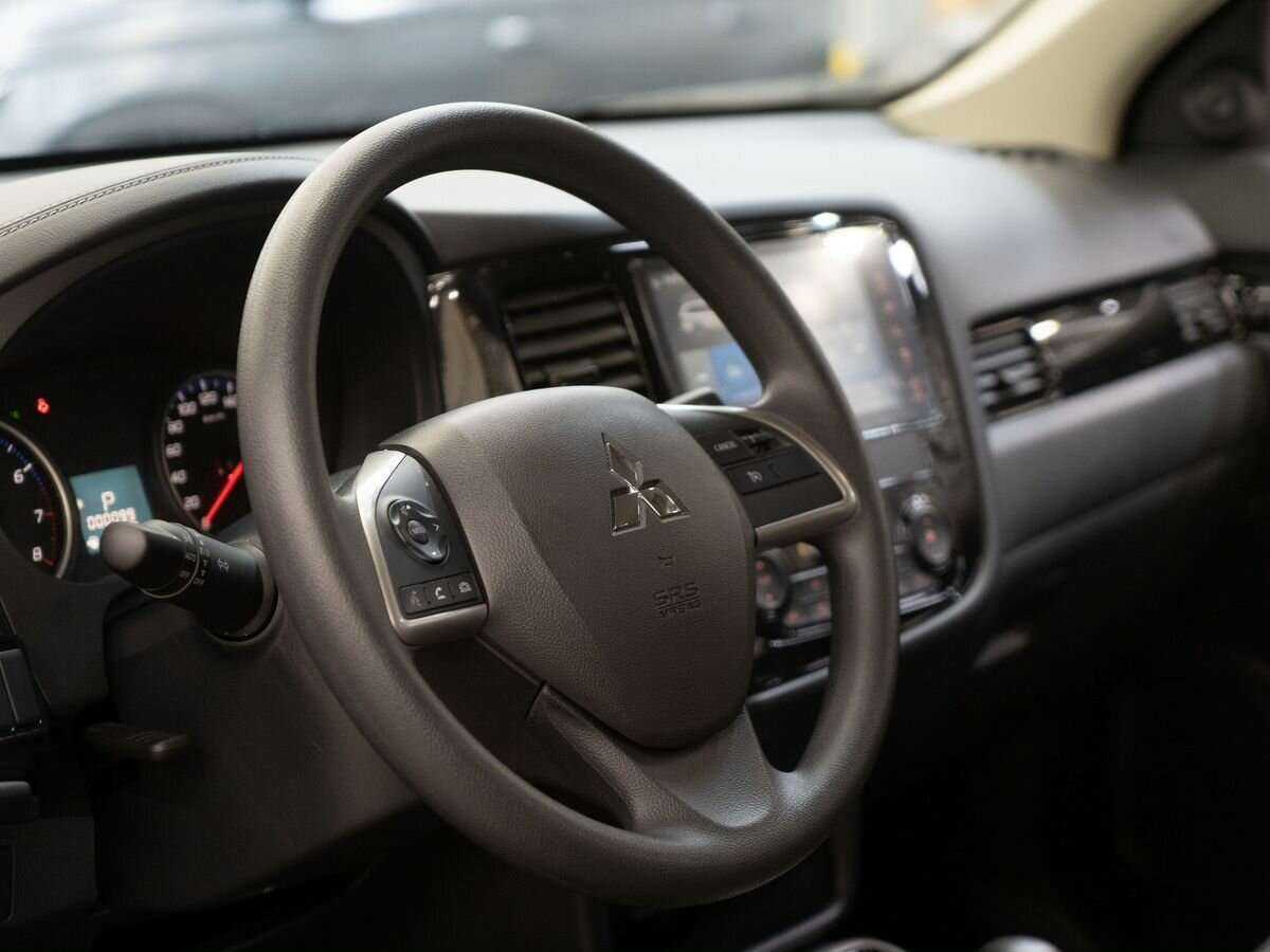 Mitsubishi Outlander, 2022 Фото №5