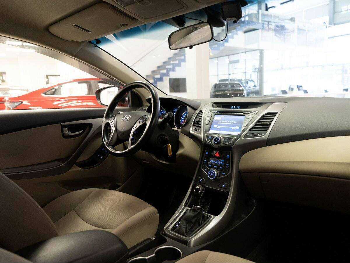 Hyundai Elantra, 2014 Фото №19