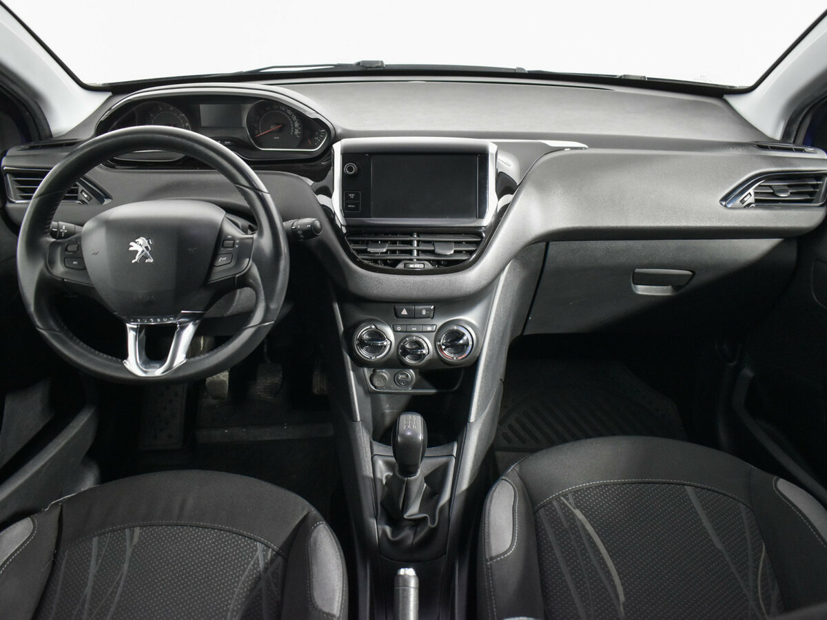Peugeot 208 I, 2013 Фото №13
