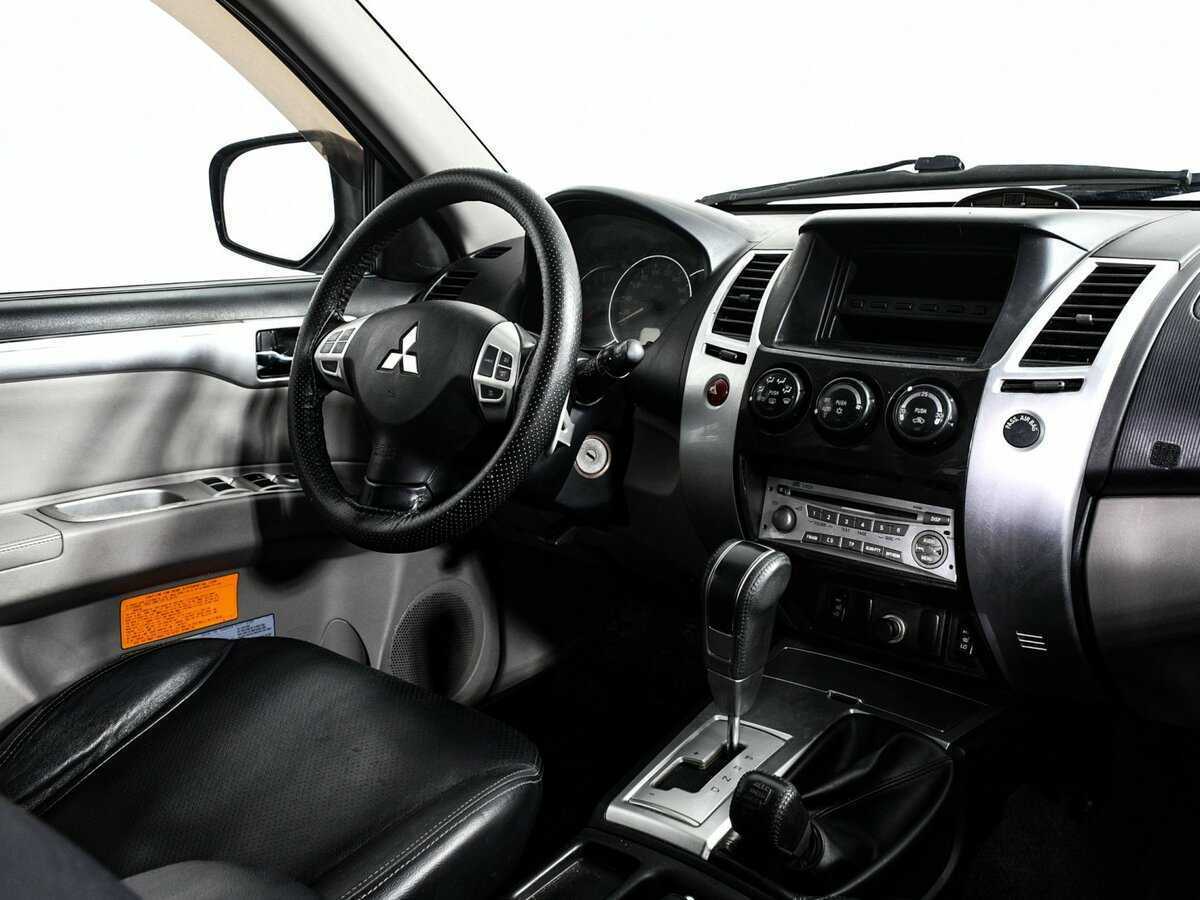 Mitsubishi Pajero Sport, 2010 Фото №7