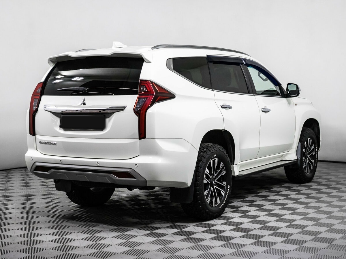 Mitsubishi Montero Sport III Рестайлинг, 2022 Фото №4