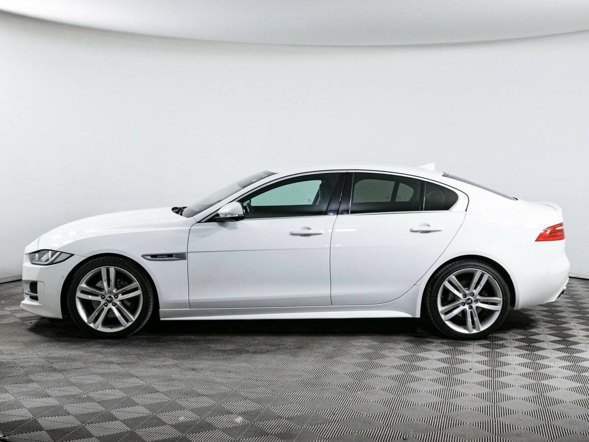 Jaguar XE, 2015 Фото №8
