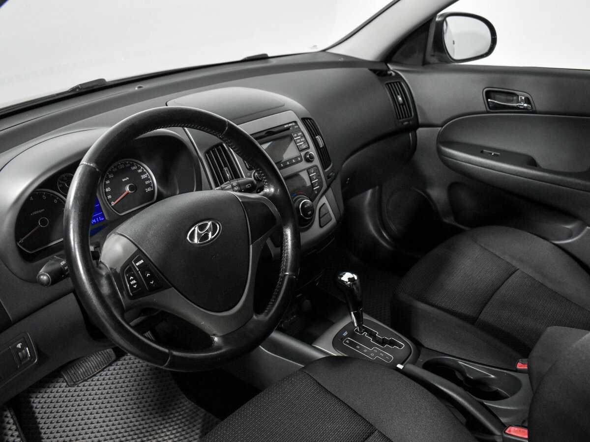 Hyundai i30, 2009 Фото №9