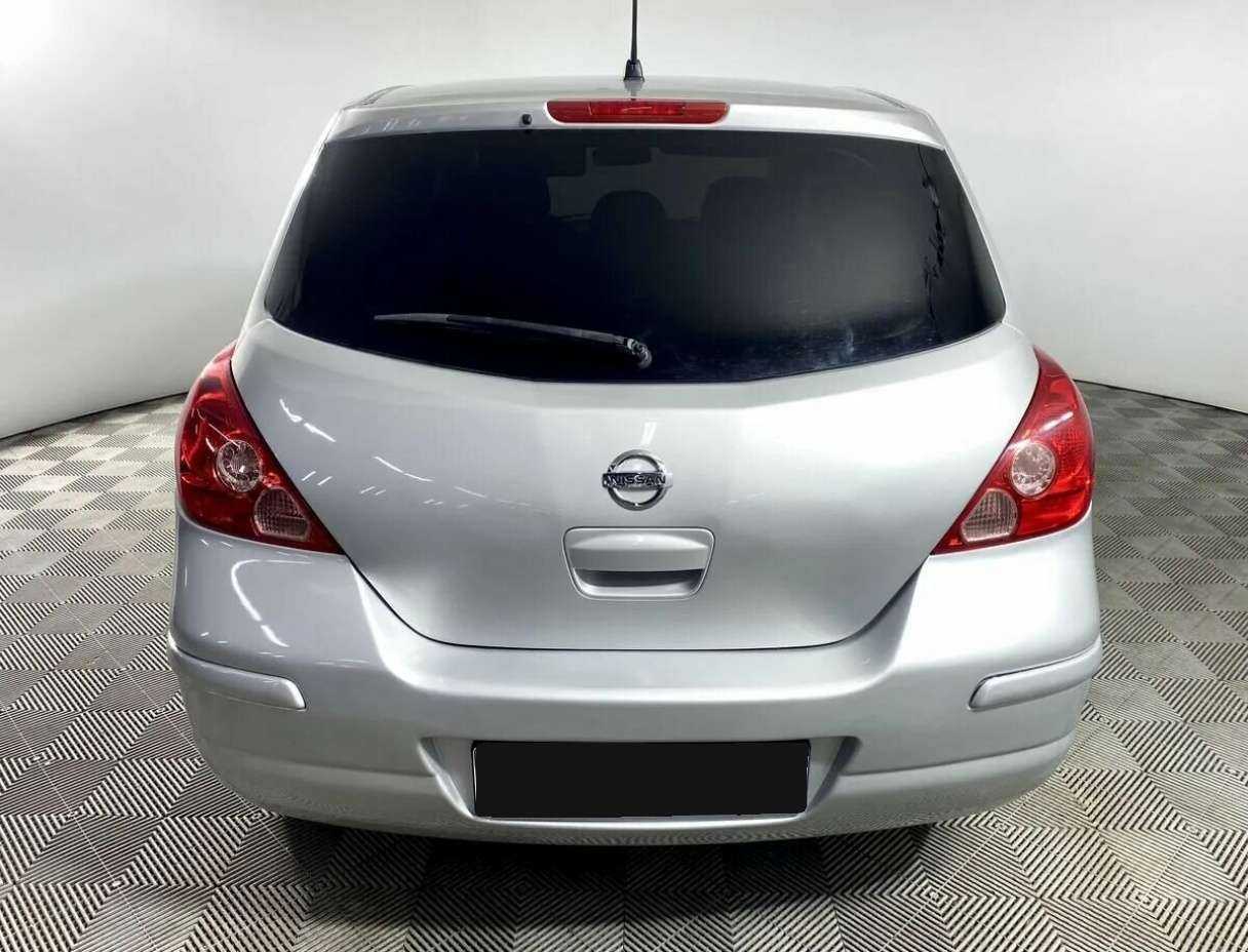Nissan Tiida, 2011 Фото №7