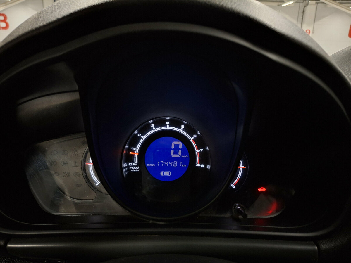 Lifan X60 I Рестайлинг, 2016 Фото №13