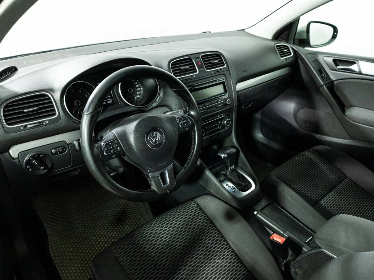 Volkswagen Golf VI, 2010 Фото №11