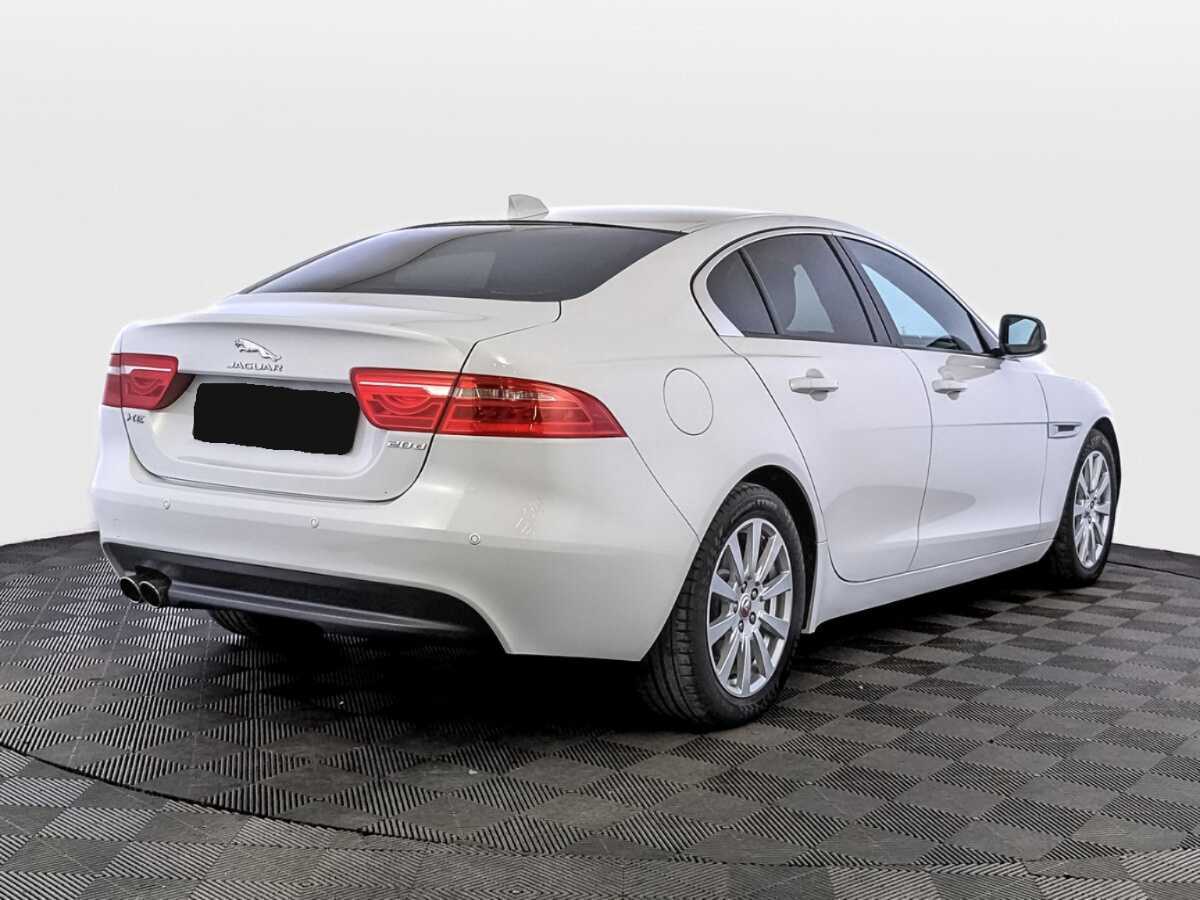 Jaguar XE, 2017 Фото №5