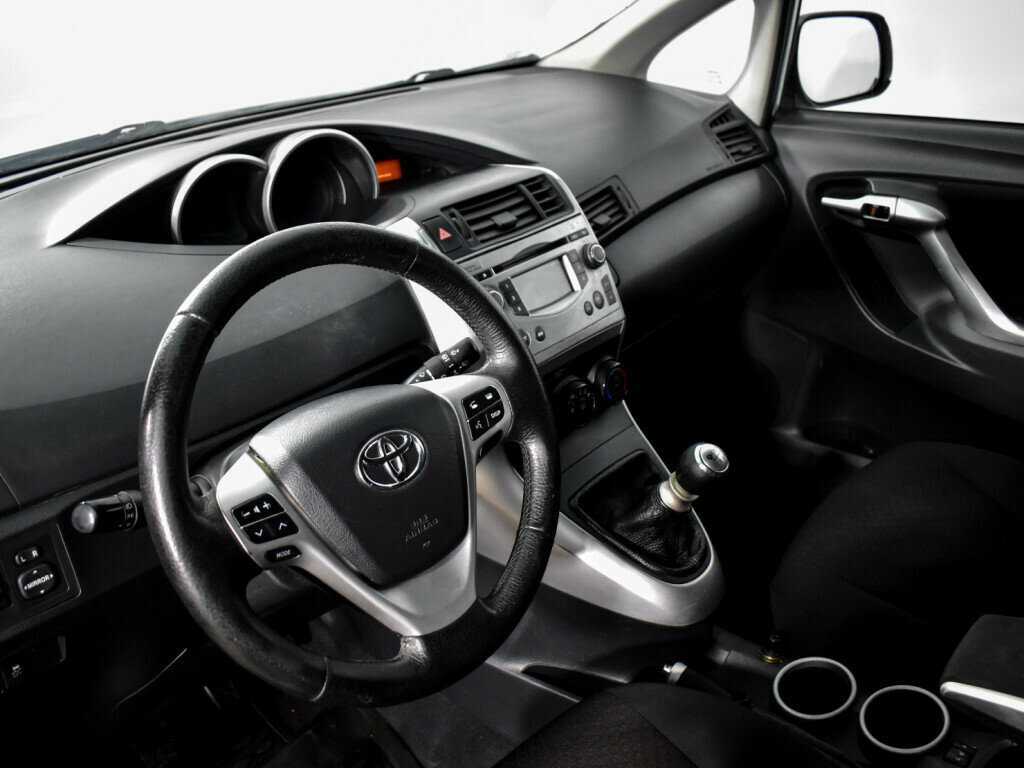 Toyota Verso, 2010 Фото №9