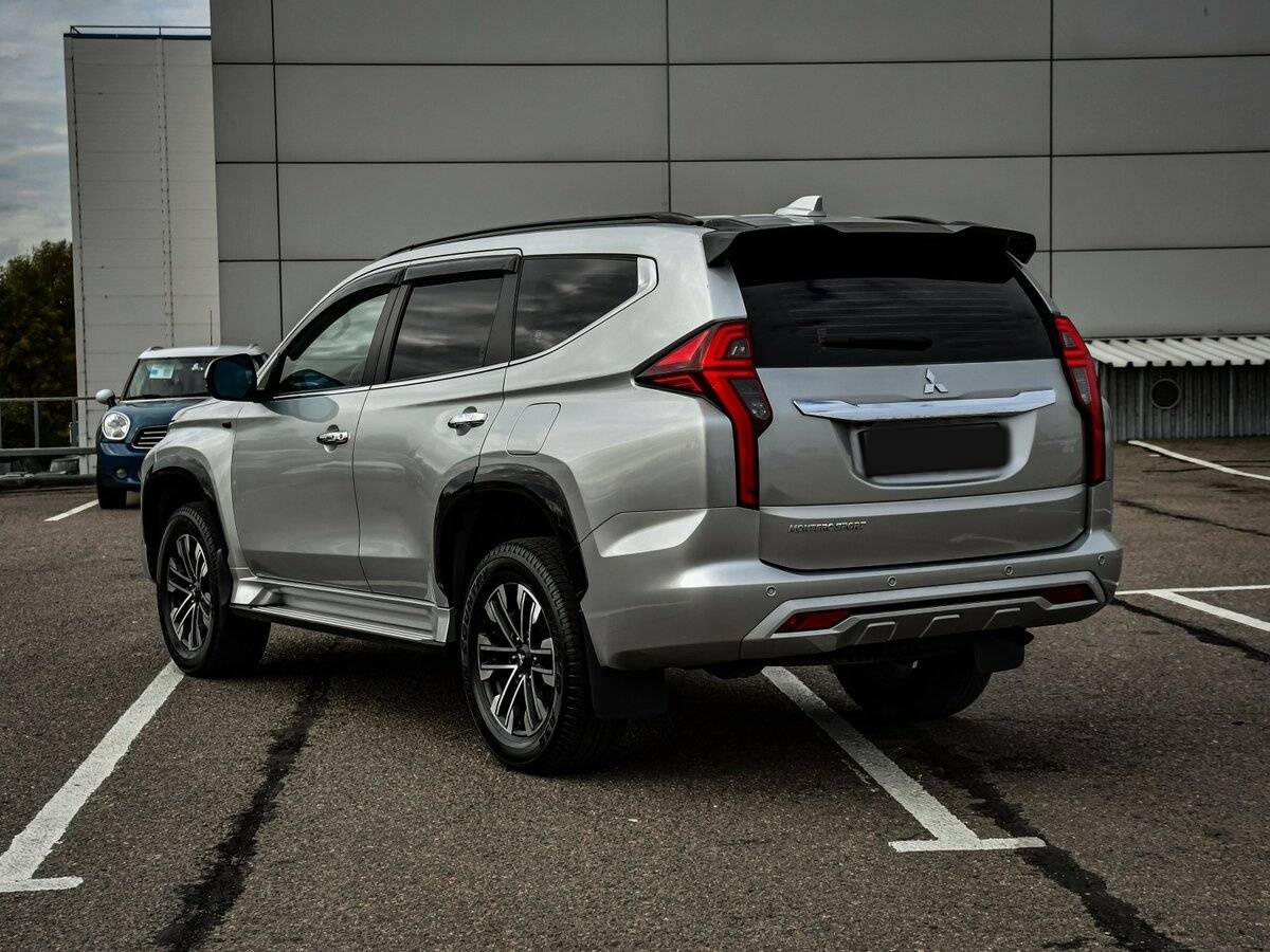 Mitsubishi Montero Sport III Рестайлинг, 2022 Фото №7
