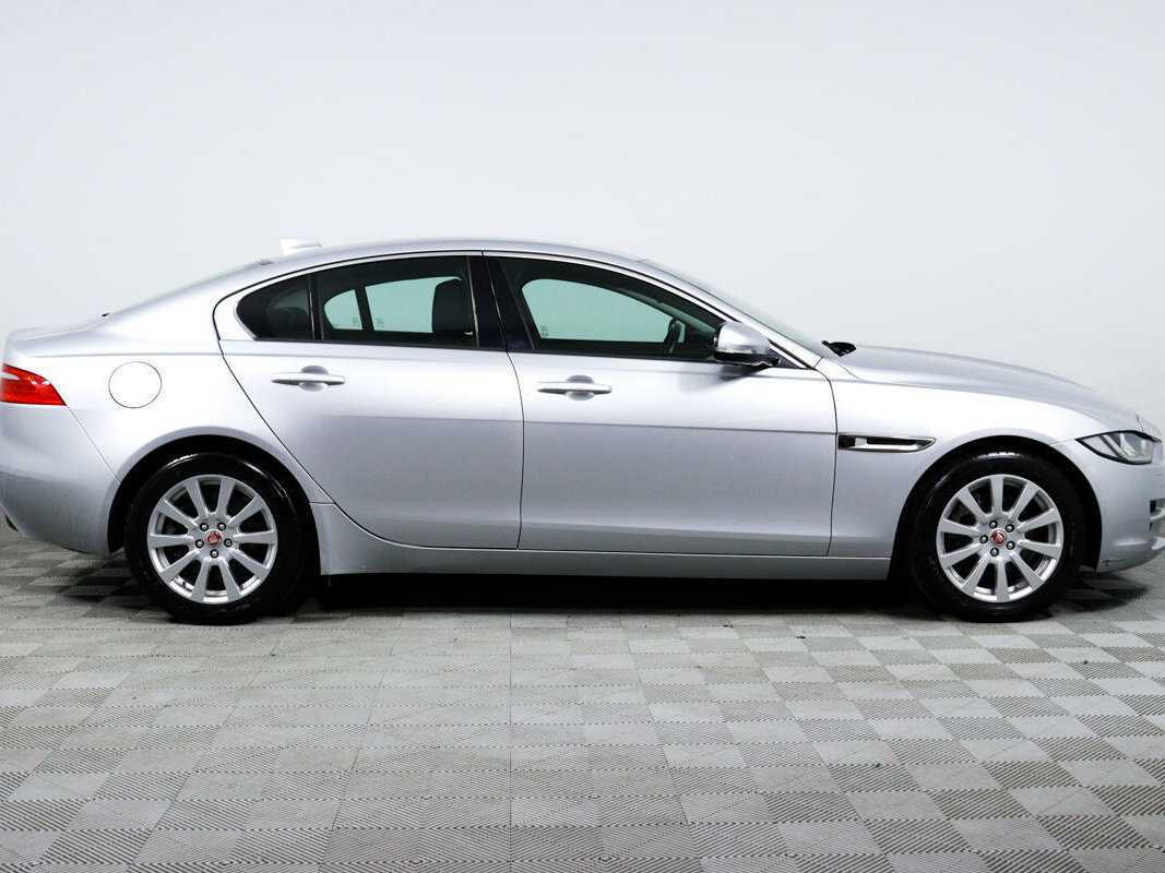 Jaguar XE, 2018 Фото №4