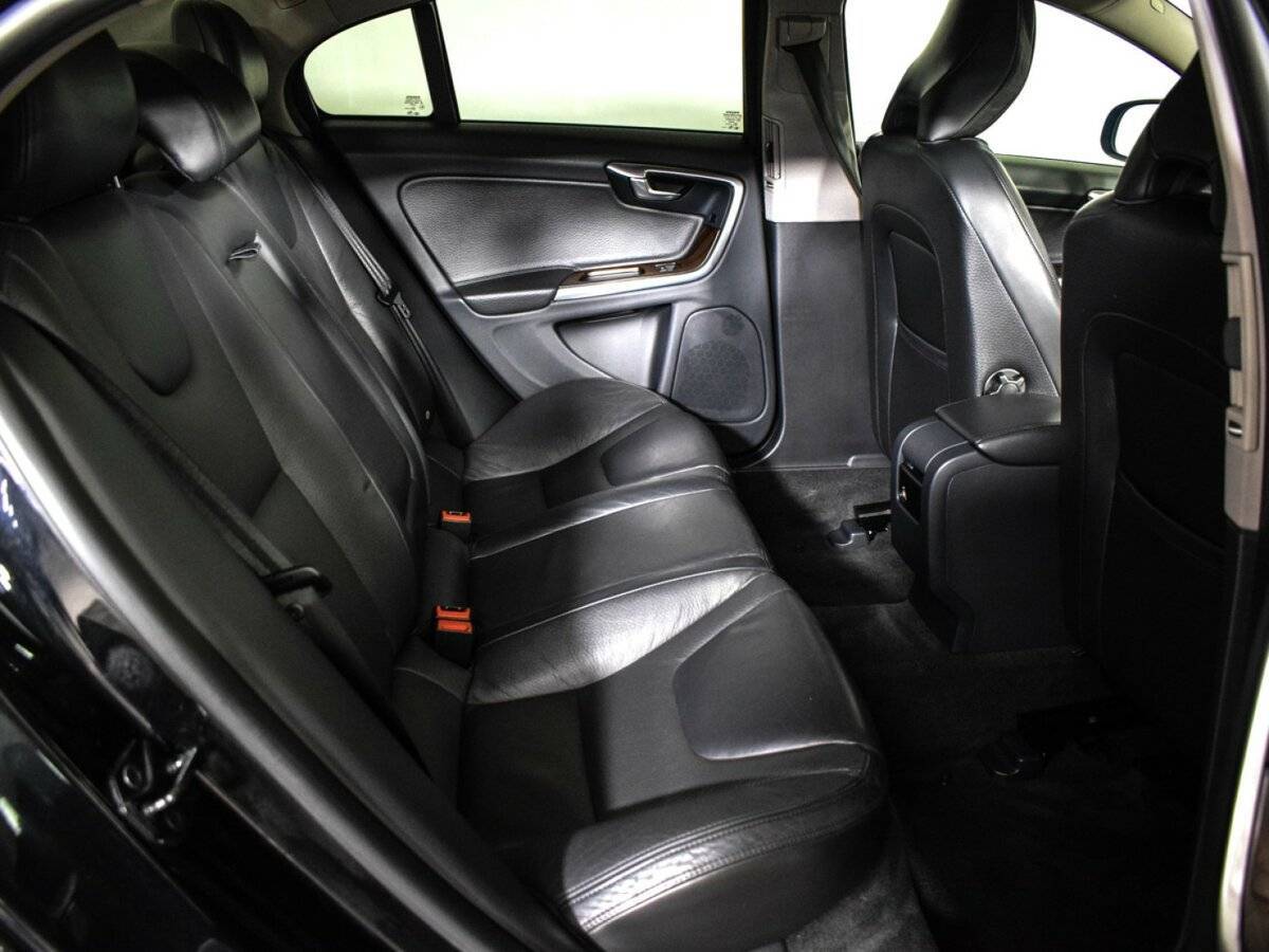 Volvo S60, 2011 Фото №6