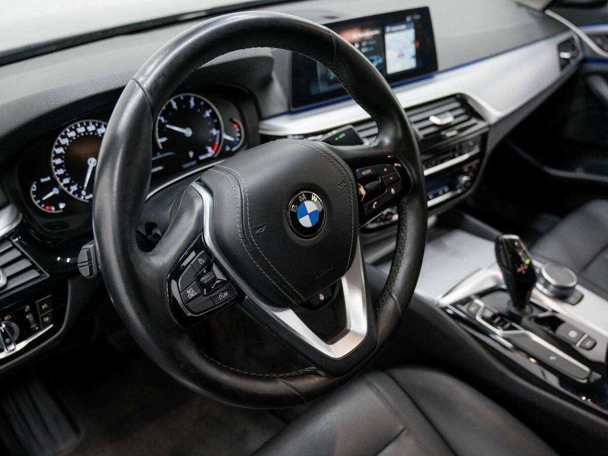 BMW 5 серии 520d, 2017 Фото №20
