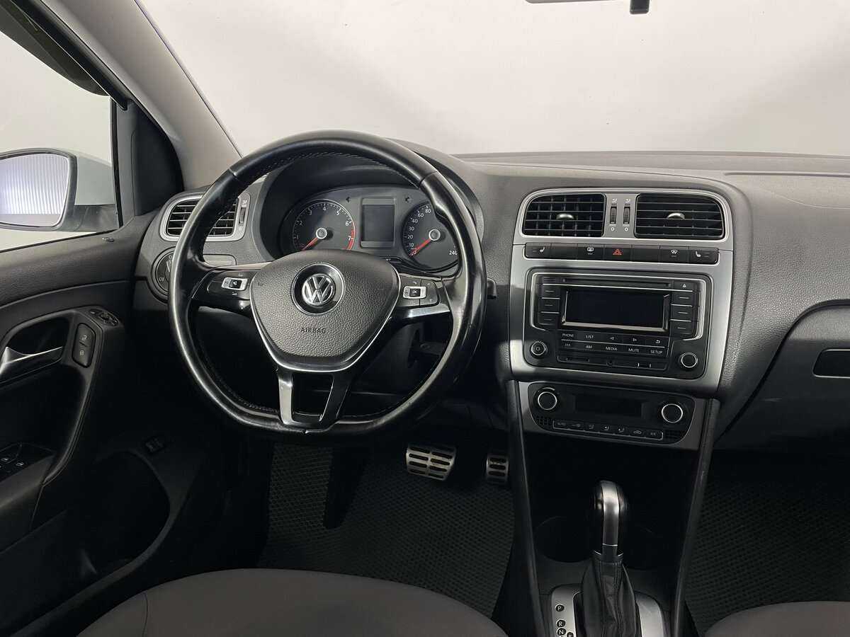 Volkswagen Polo, 2016 Фото №9