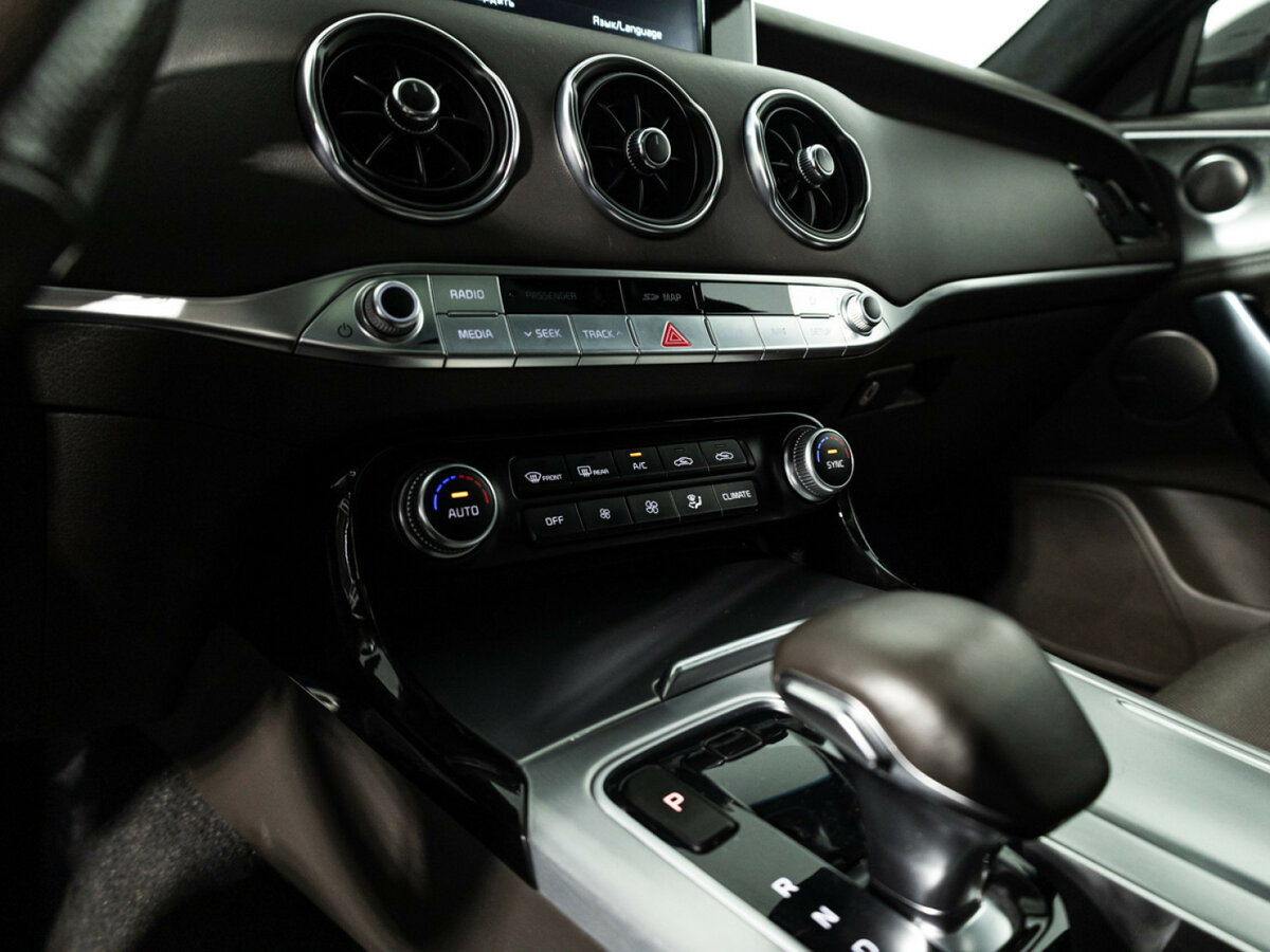 Kia Stinger I, 2018 Фото №22