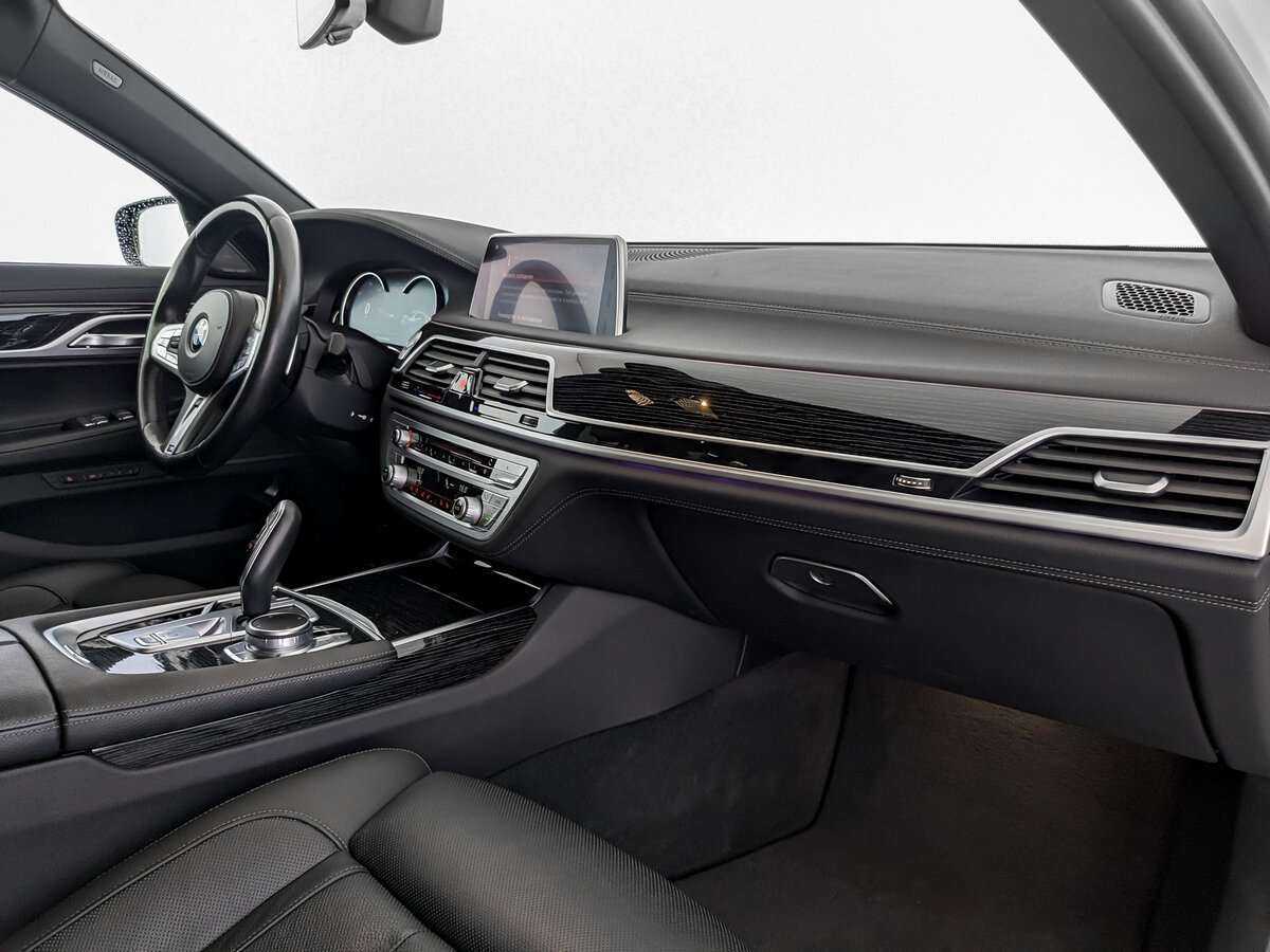 BMW 7 серии 730d xDrive, 2019 Фото №9