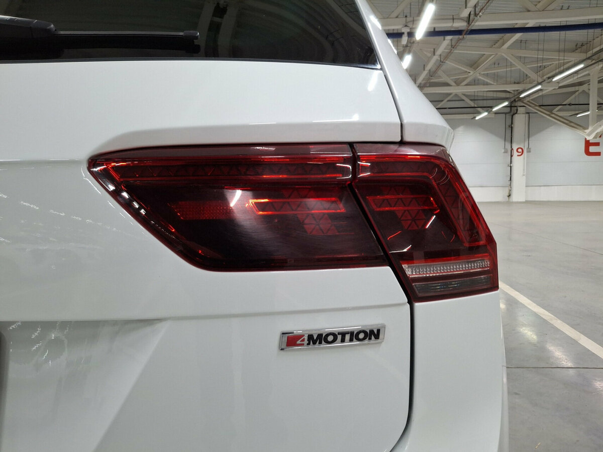Volkswagen Tiguan II, 2020 Фото №9
