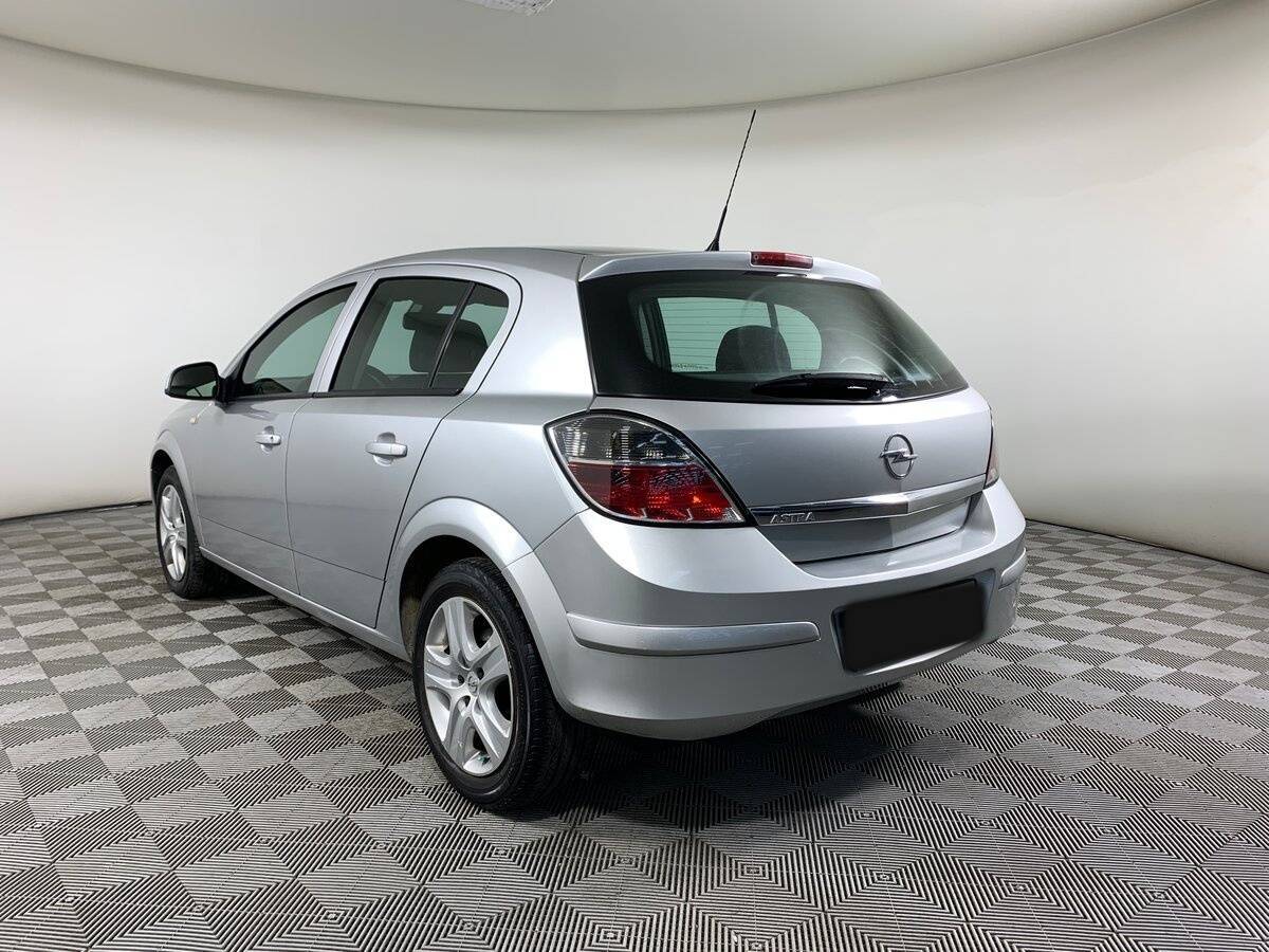 Opel Astra, 2010 Фото №7