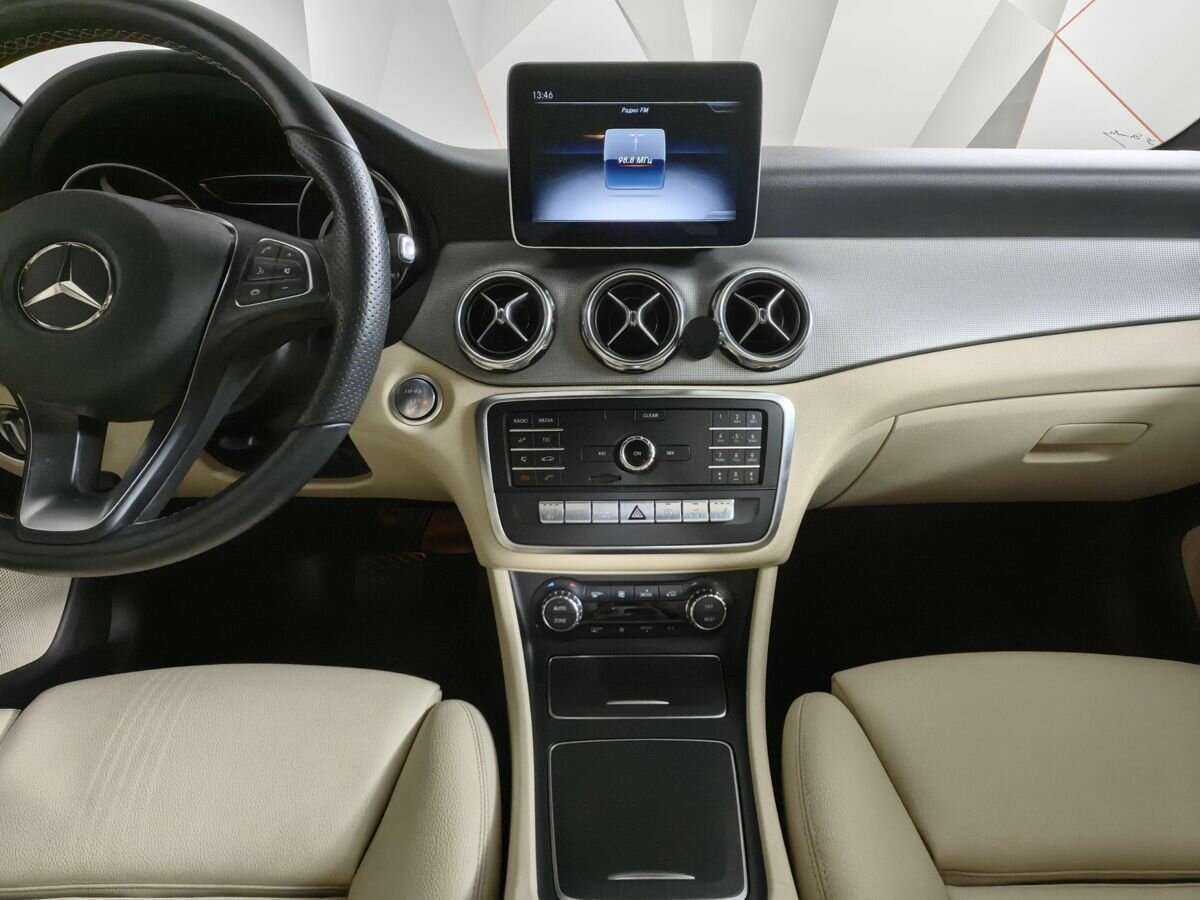 Mercedes-Benz GLA 200, 2019 Фото №11
