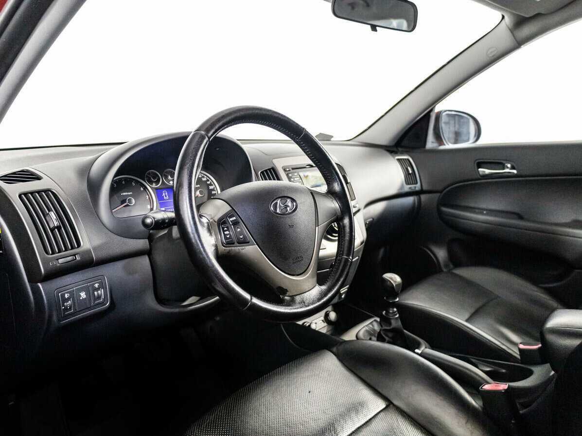 Hyundai i30, 2009 Фото №10