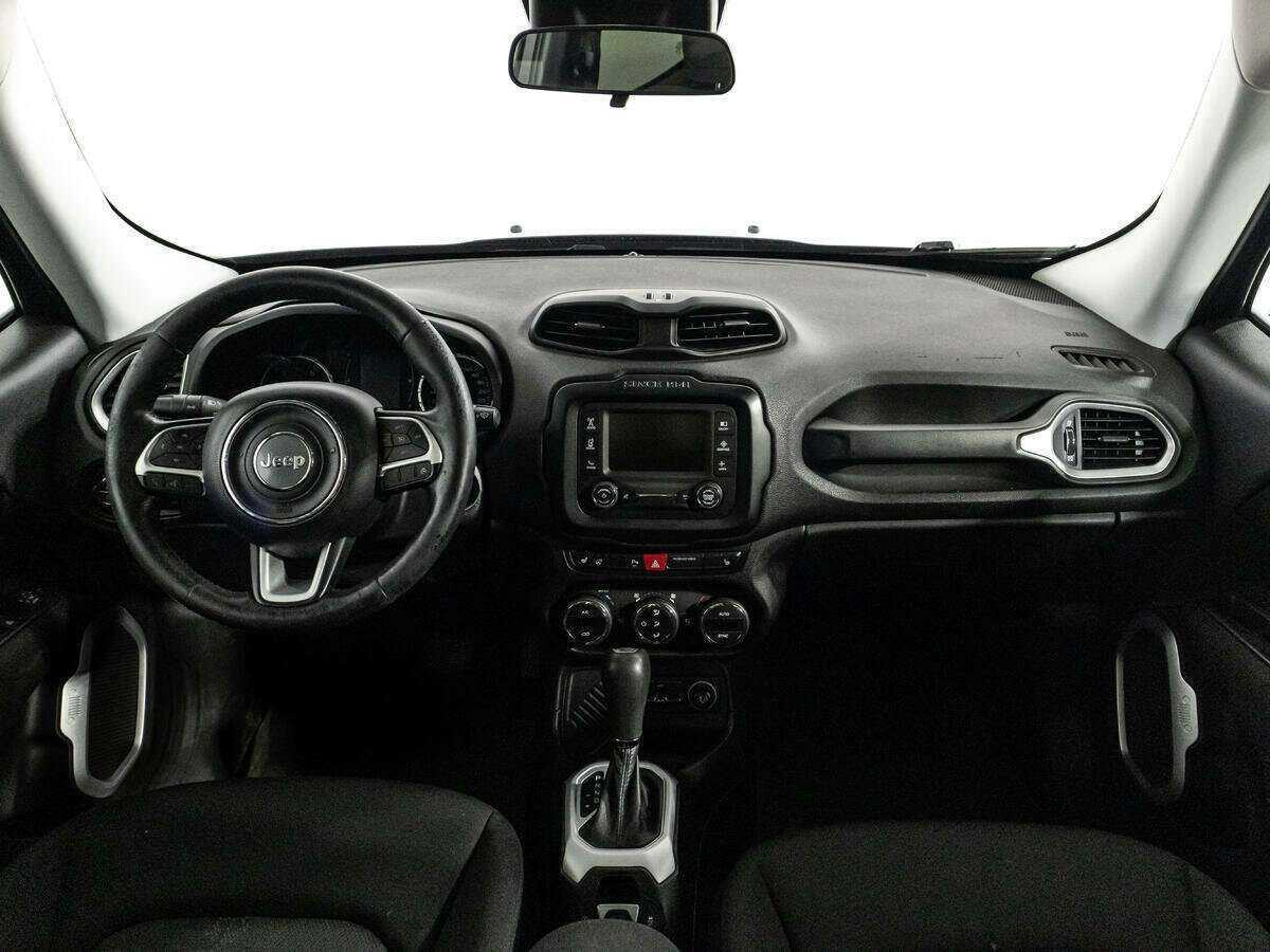 Jeep Renegade, 2017 Фото №13