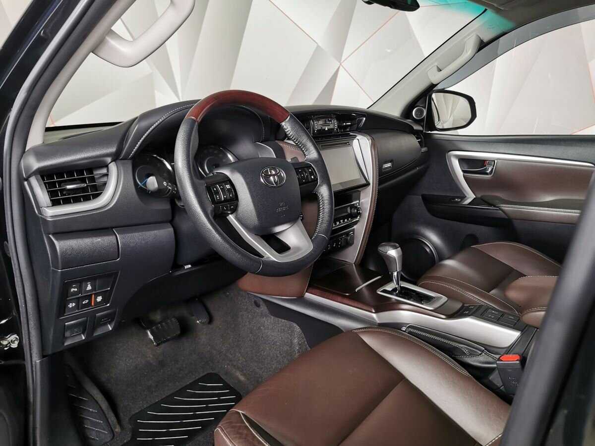 Toyota Fortuner, 2019 Фото №14