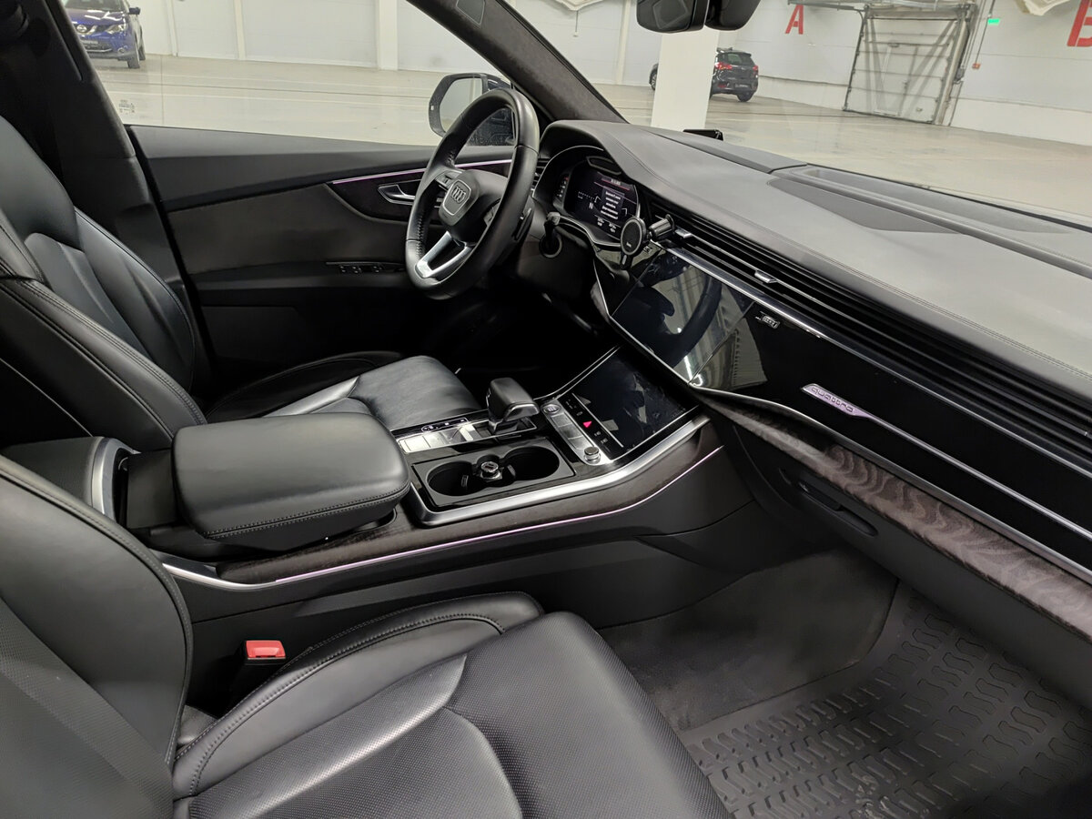 Audi Q8 55 TFSI I (4M), 2019 Фото №11