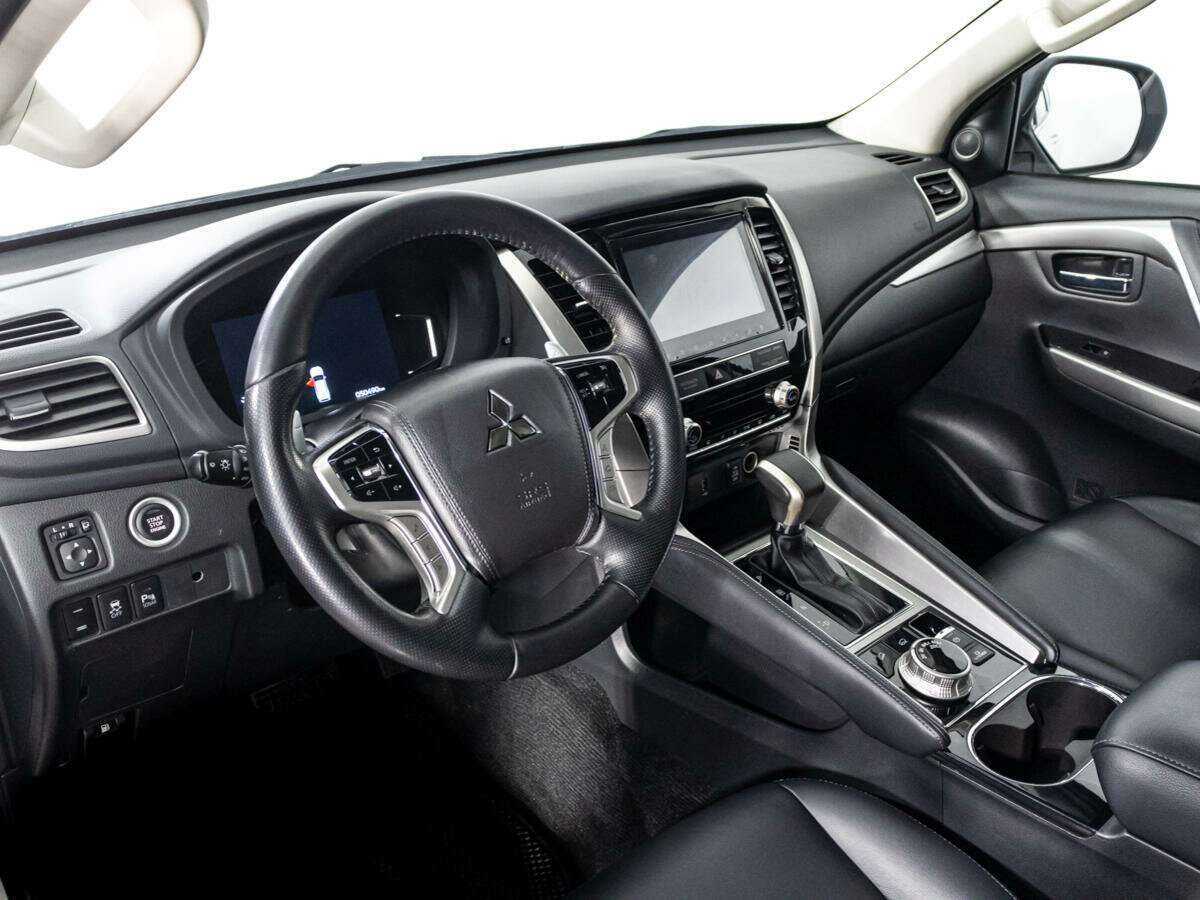 Mitsubishi Pajero Sport, 2022 Фото №11