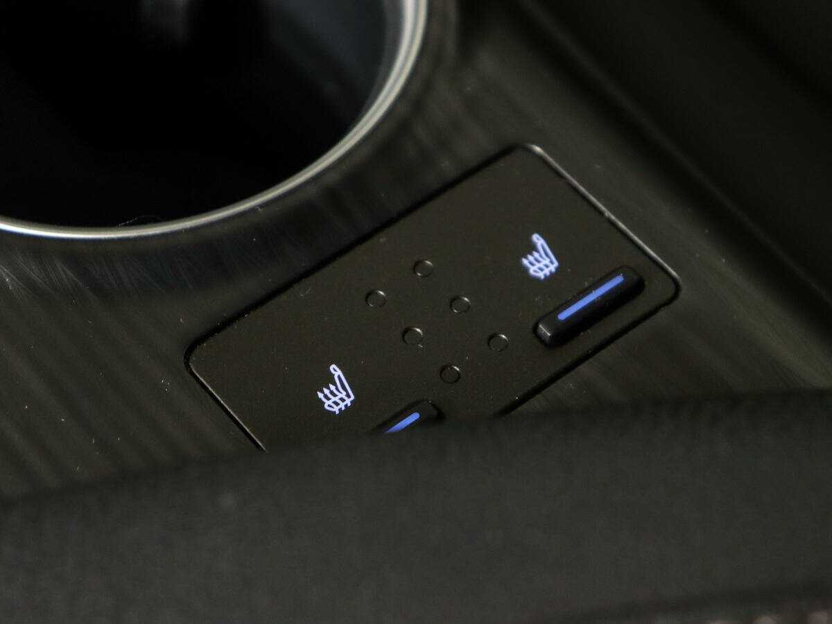 Toyota Camry, 2021 Фото №18