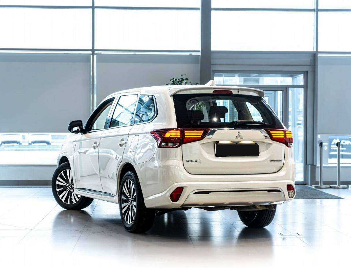 Mitsubishi Outlander, 2022 Фото №4