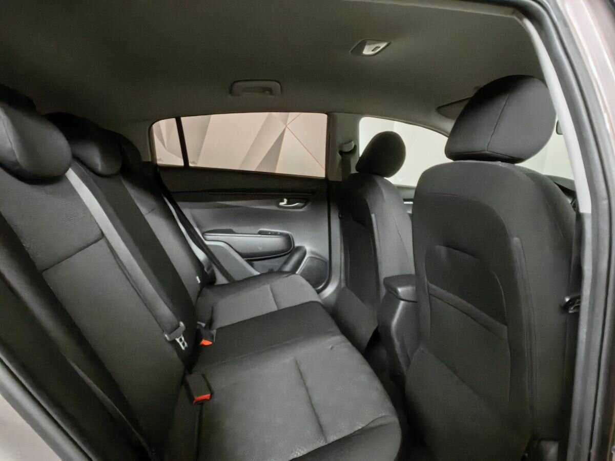 Kia Rio X-Line, 2019 Фото №12