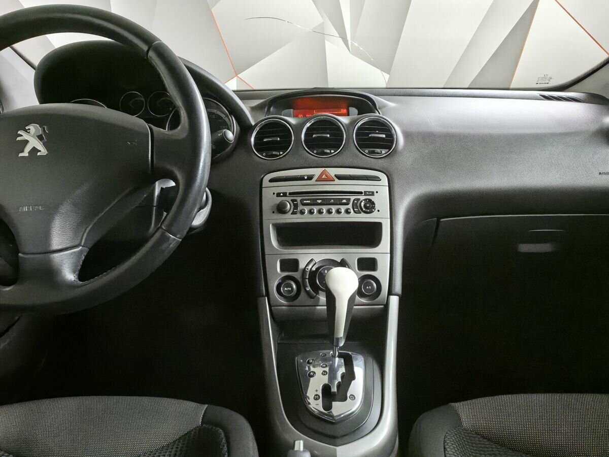 Peugeot 308, 2011 Фото №11