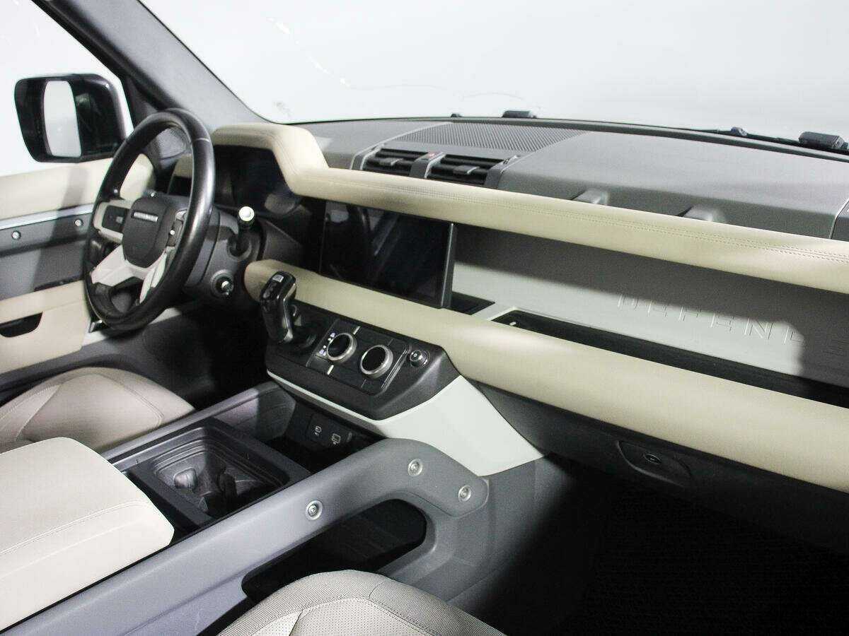 Land Rover Defender 110, 2020 Фото №8