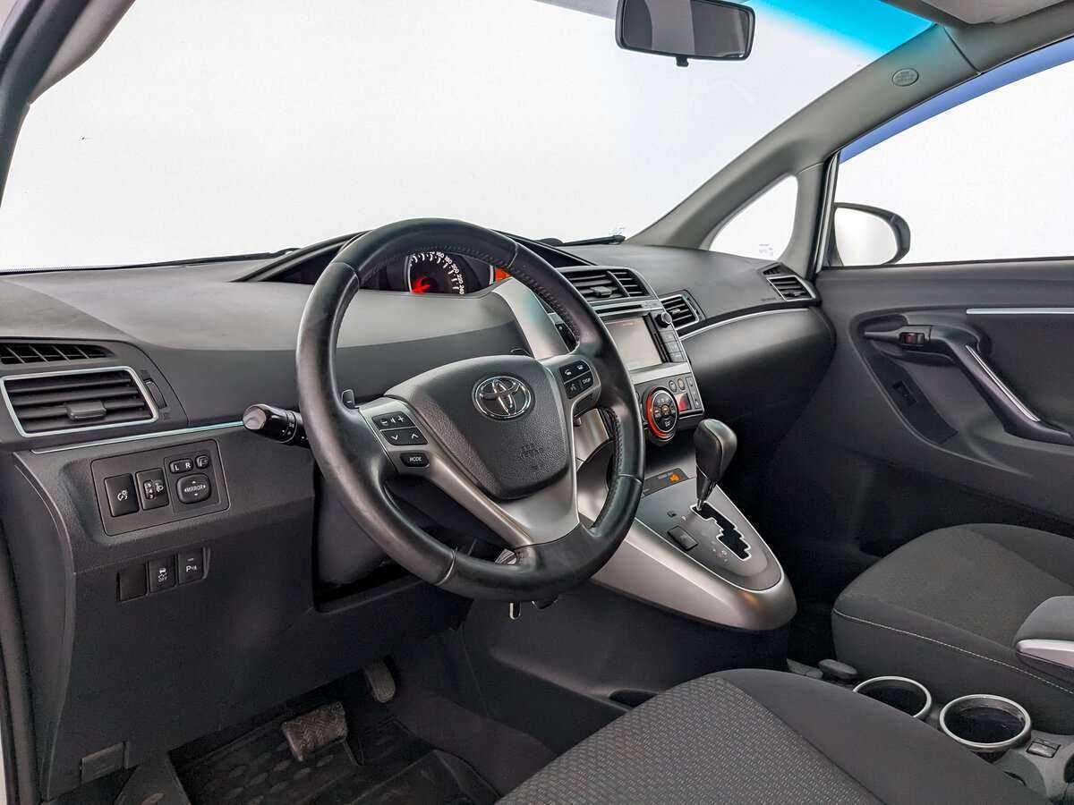 Toyota Verso, 2013 Фото №14