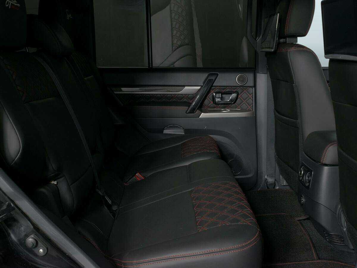 Mitsubishi Pajero, 2019 Фото №10
