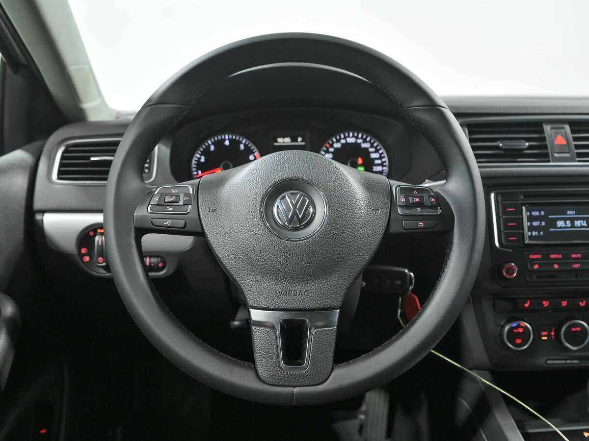 Volkswagen Jetta, 2013 Фото №9