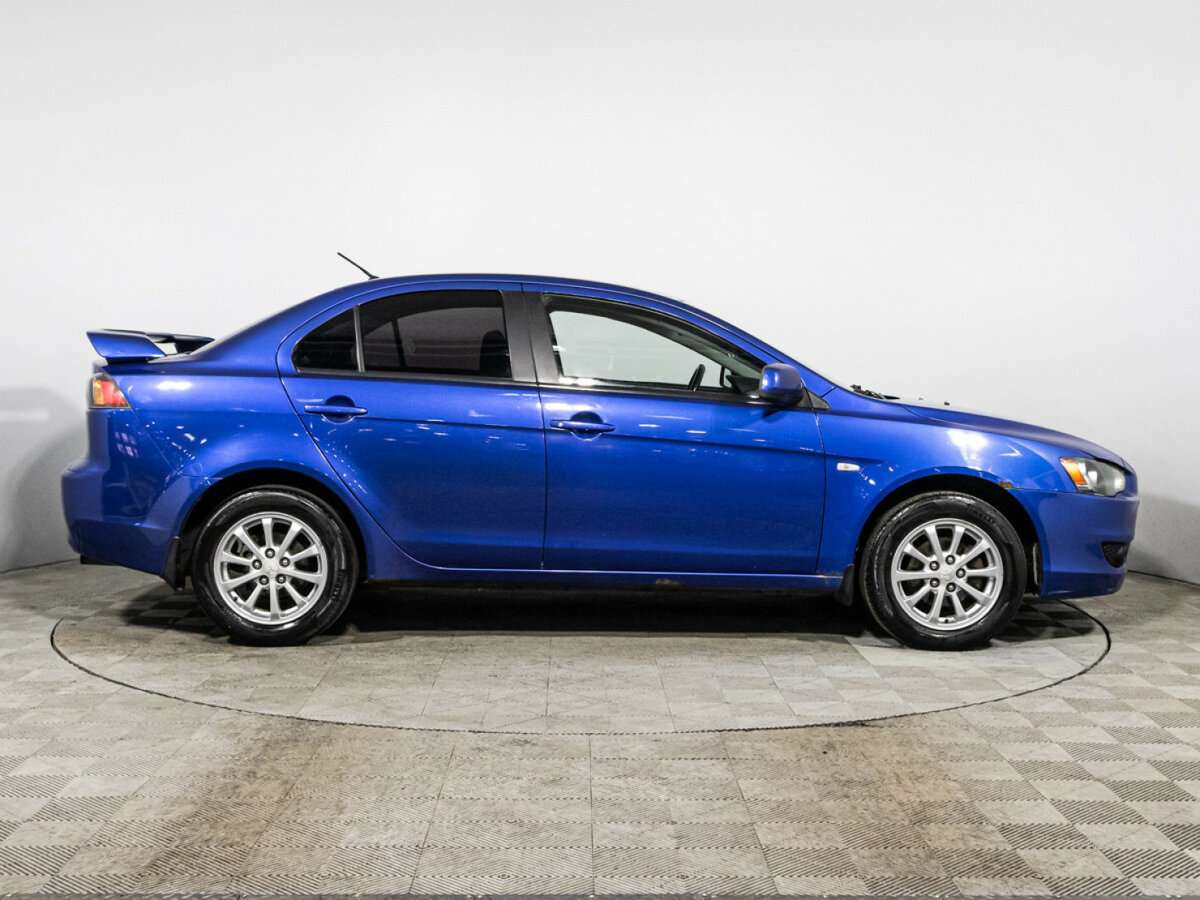 Mitsubishi Lancer, 2010 Фото №4